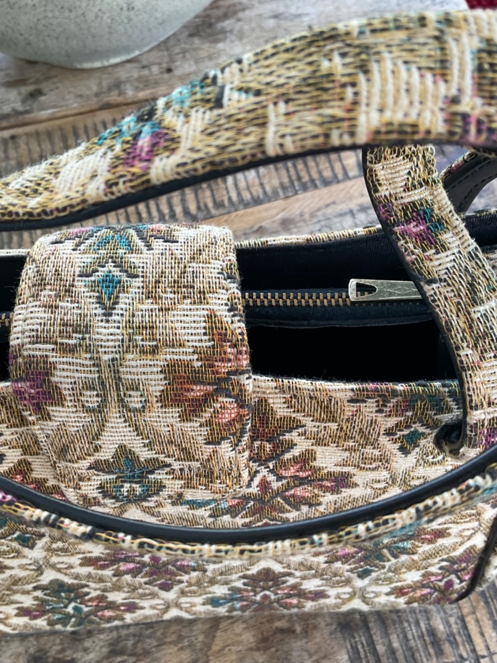 Kadin vintage tapestry purse. - Picture 11 of 14